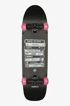 Globe Shooter 8.625" Ramones / Hey Ho