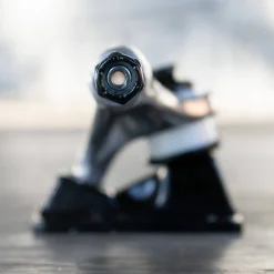 Independent Trucks 149 Stage 11 Forged Hollow BTG Summit Skateboardtrucks Silver-black (2 Stuks) -Skateboards Winkel 71090 1000x