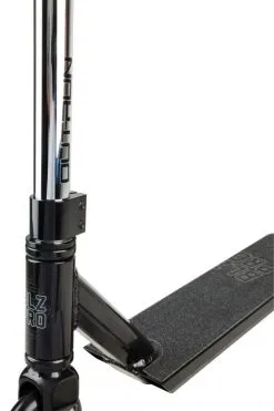 Blazer Pro Outrun FX Stuntstep Silver Chrome -Skateboards Winkel blz com 0405 2